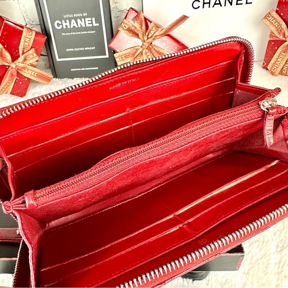 CHANEL Red Leather Zip Around Wallet Zippy wallet with chain - Picture 13 of 16